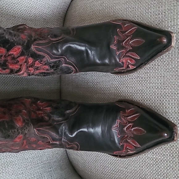 Cowboy boots - Picture 3 of 8